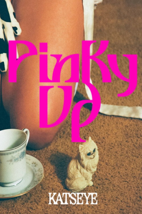 Póster de KATSEYE (캣츠아이) "PINKY UP" Official MV