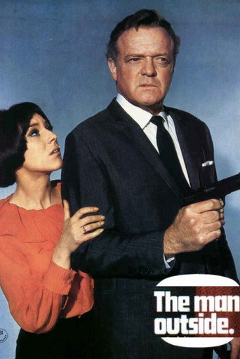 Póster de The Man Outside