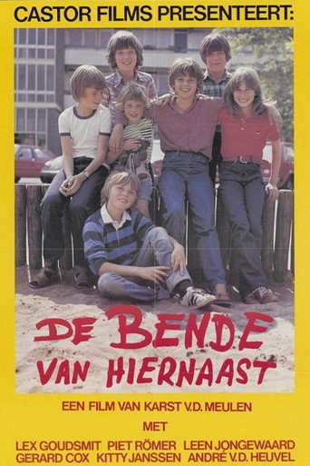 Póster de De Bende van Hiernaast