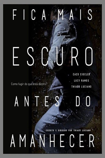 Póster de Fica Mais Escuro Antes do Amanhecer