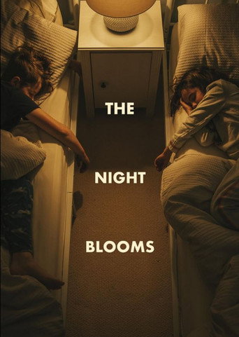 Póster de The Night Blooms