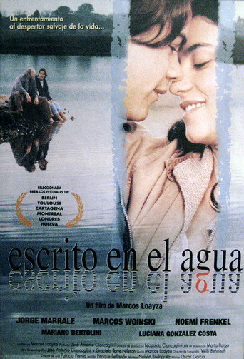 Póster de Escrito en el agua