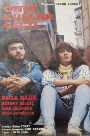 Póster de Önce Kuşlar Geçti