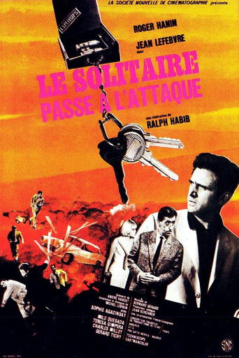 Póster de Le solitaire passe à l'attaque
