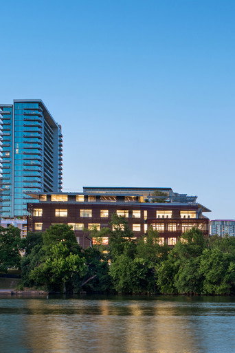 Póster de A Building Shaped by Light: Austin Central Library