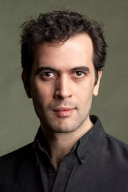 Uygar Özçelik